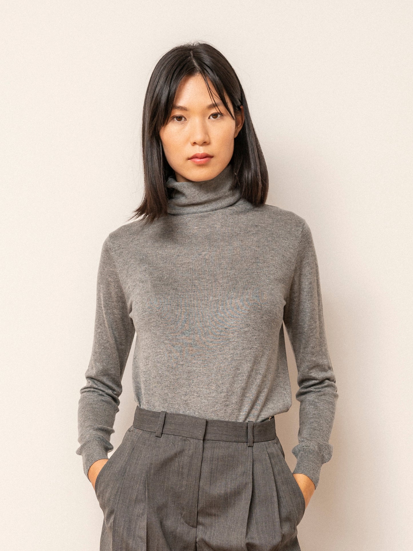 Grauer Annie-Pullover