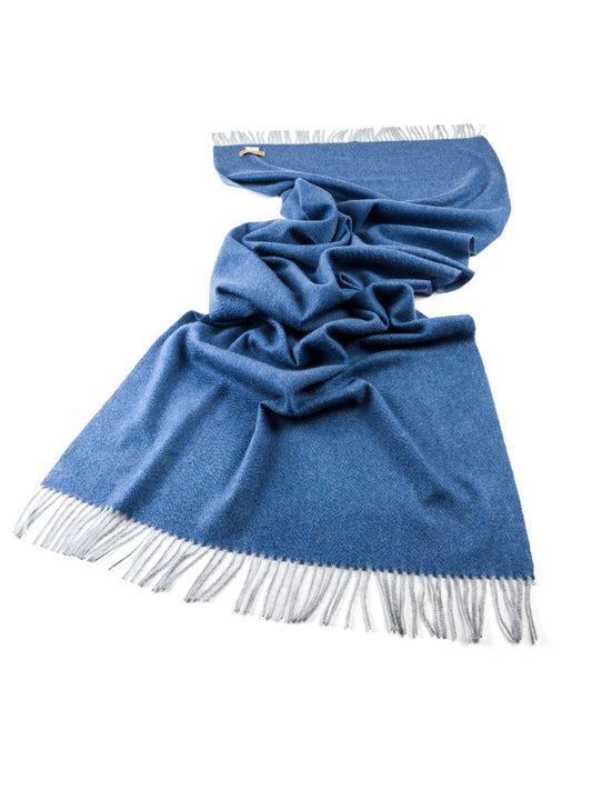 Große blaue Stola/Schal mit Fransen