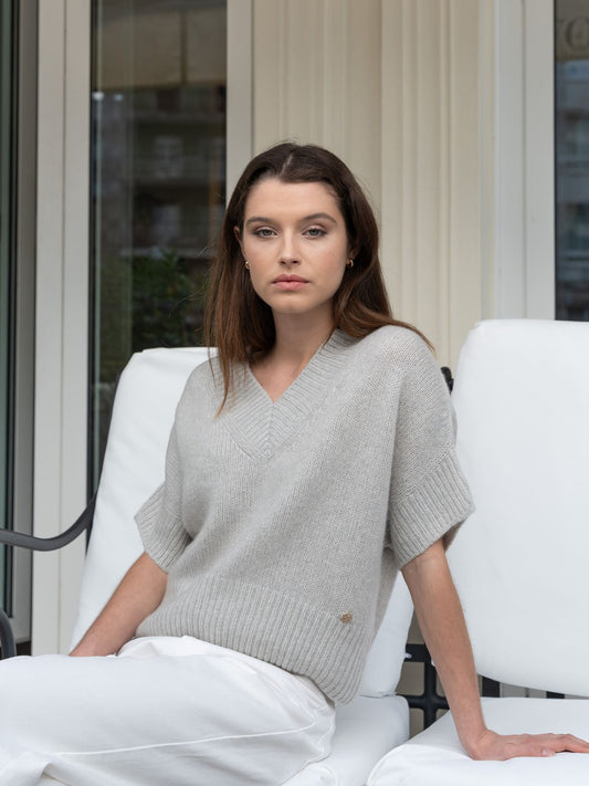 Grauer Pullover Lara
