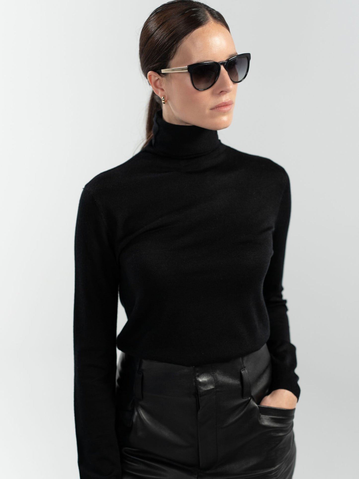 Schwarzer Annie-Pullover