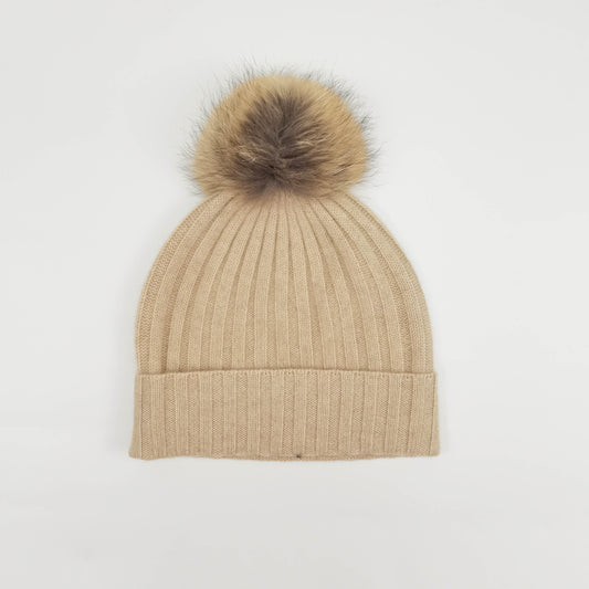Beige ribbed cashmere pompom hat