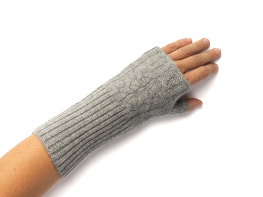 Gray cable mittens