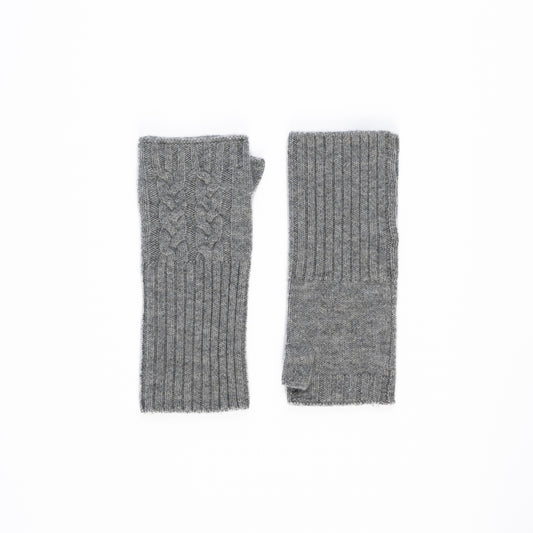 Gray cable mittens