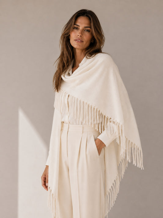 Sienna cashmere shawl in white