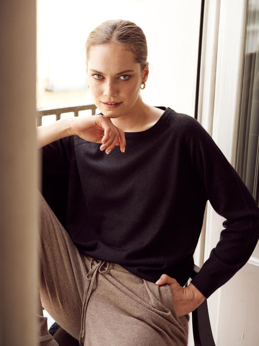 Chelsea thin sweater black