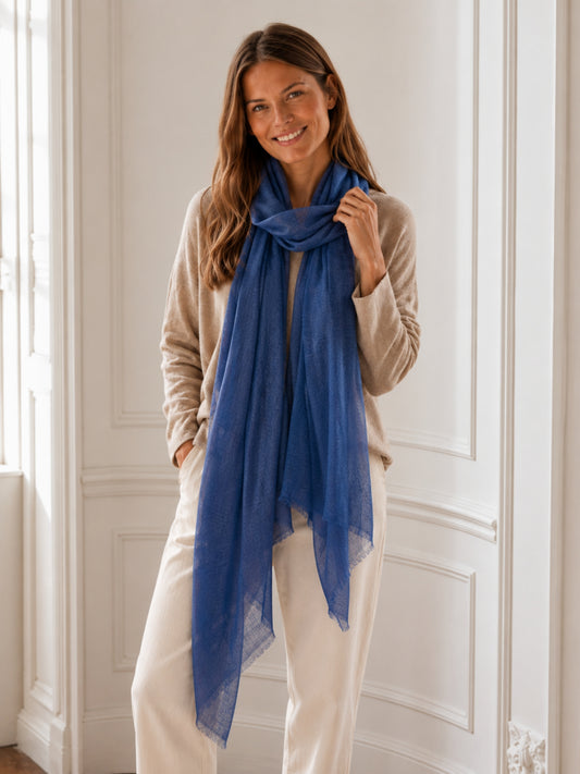 fular ultra fino de cashmere azul oscuro