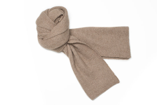 Organic brown piqué knit scarf