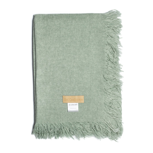 fular de cashmere fino con flecos verde menta