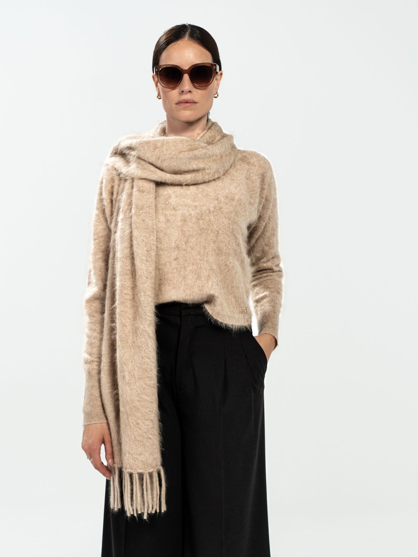 Beige brushed cashmere scarf