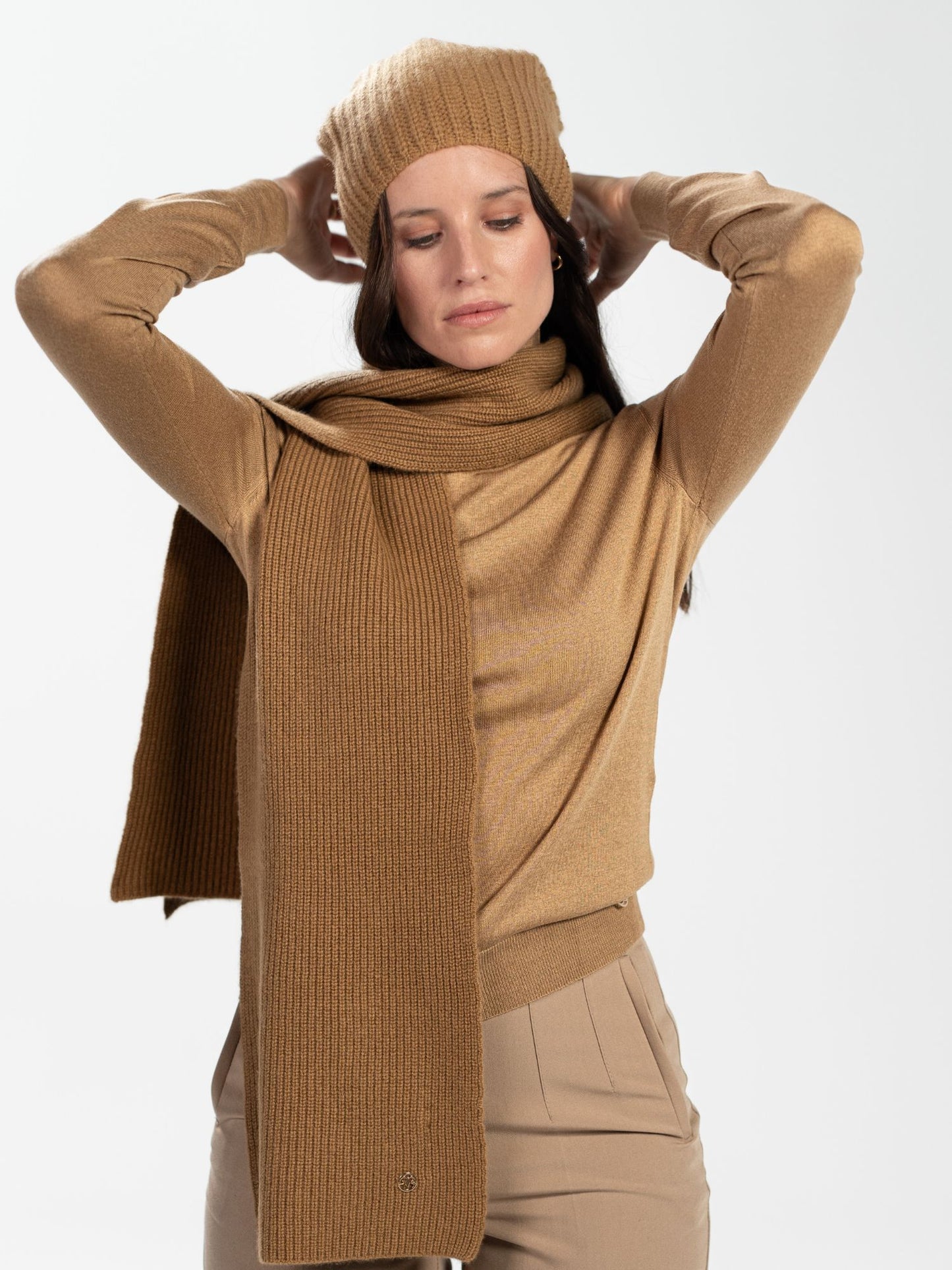 Camel ribbed knit scarf