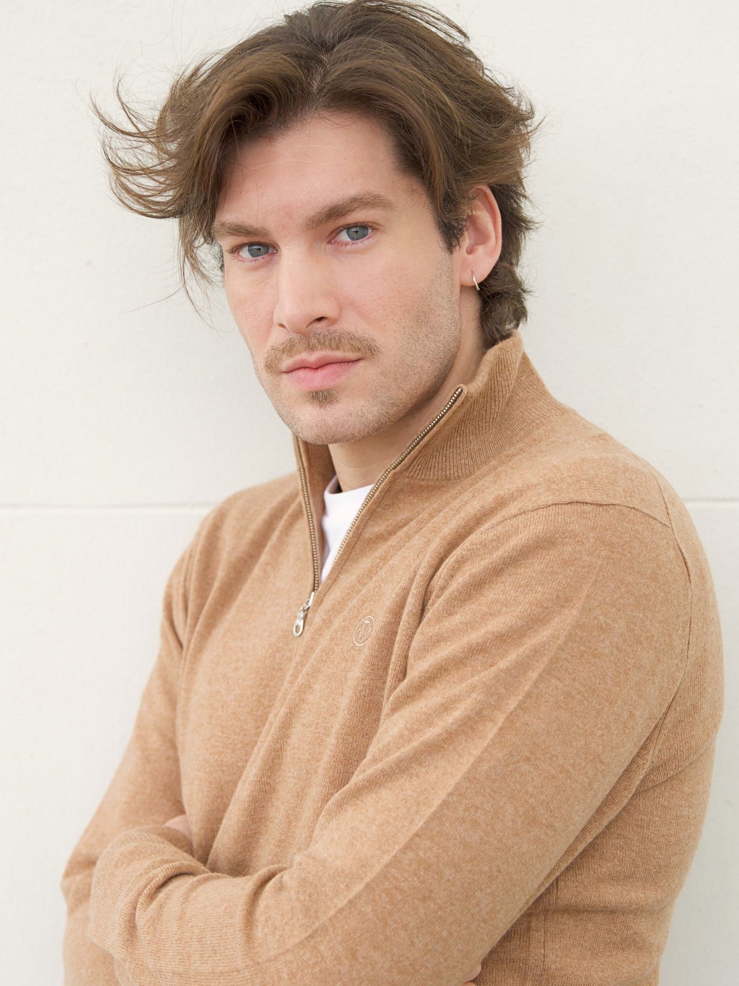 Jersey hombre cremallera camel