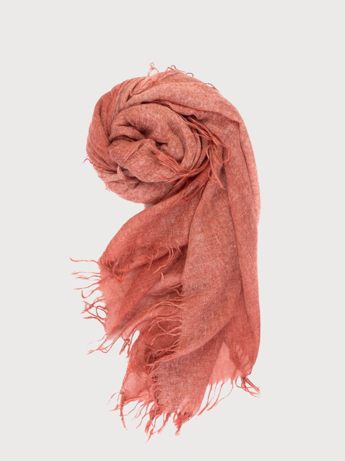 fular de cashmere fino con flecos rojo mineral