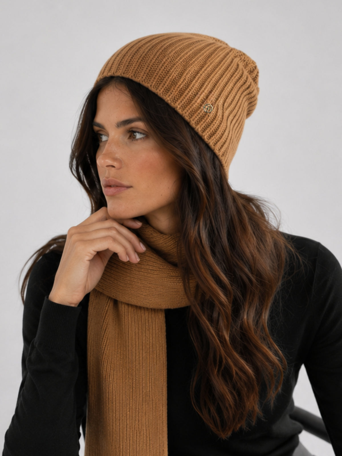 Camel ribbed cashmere hat