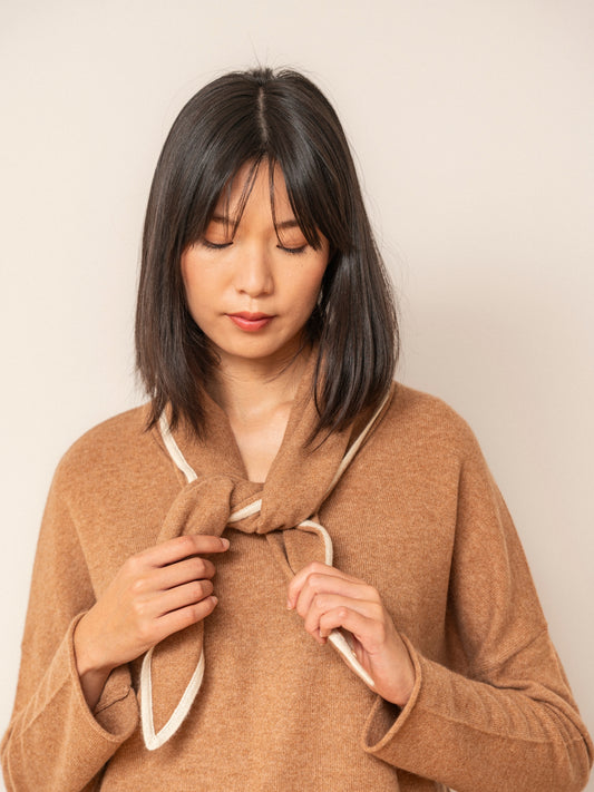 Pañuelo Leonora de cashmere camel