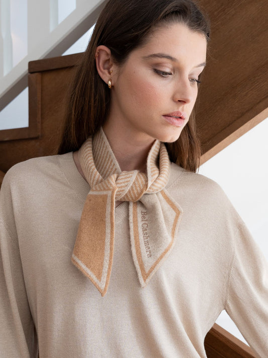 Pañuelo de cashmere rayas beige