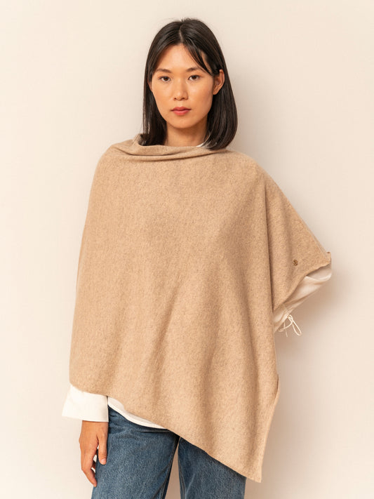 Beige cashmere poncho