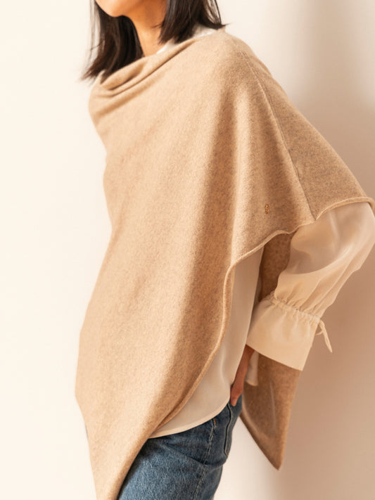 Beige cashmere poncho